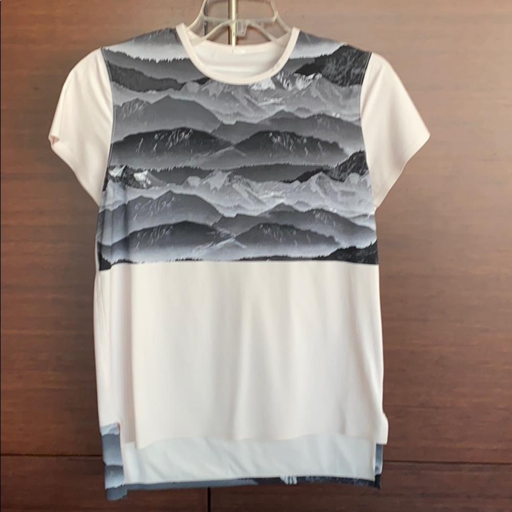 Lululemon Mountain Scape Top